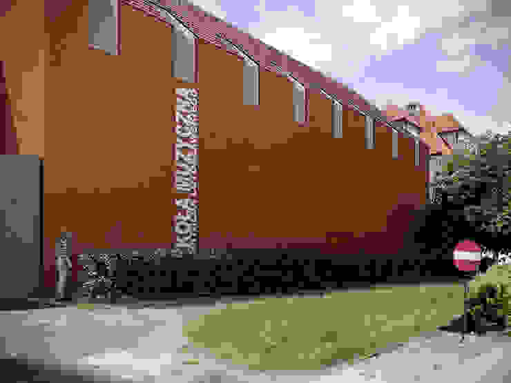PL+sp. z o.o. Moderne Schulen