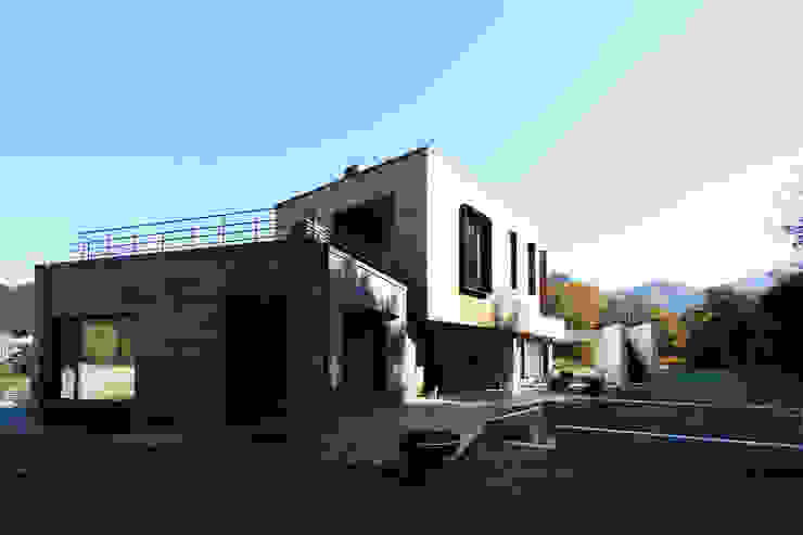 SHIN DESIGN LAB 신디자인랩 Moderne huizen