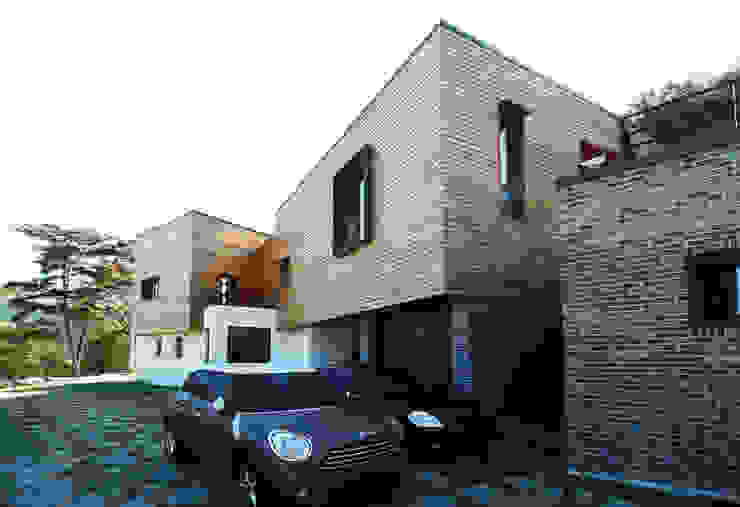 SHIN DESIGN LAB 신디자인랩 Moderne huizen