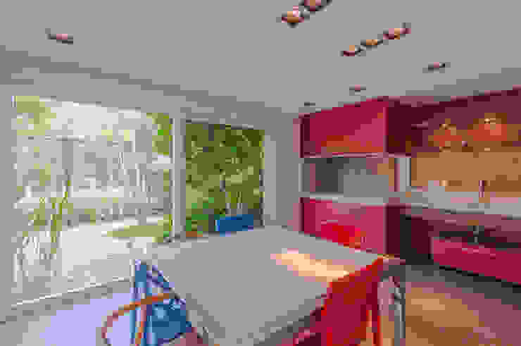 modern  oleh ME Fotografia de Imóveis, Modern   