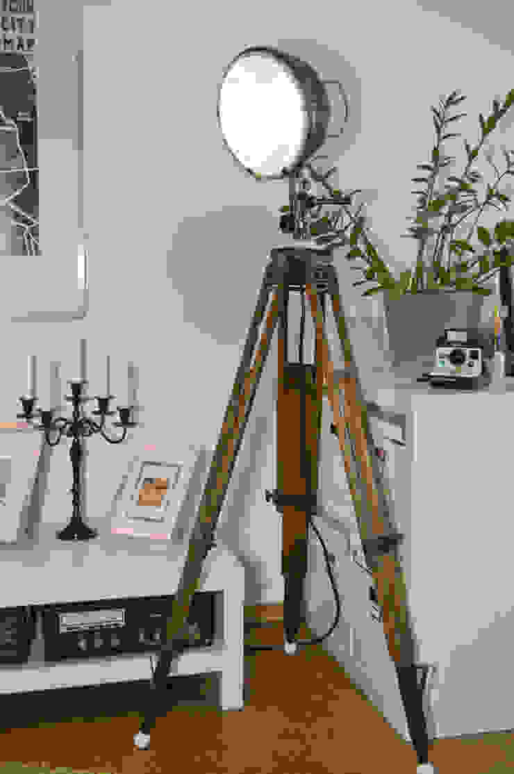 Industriedesign Stehlampe, drhl33 drhl33 인더스트리얼 거실 조명