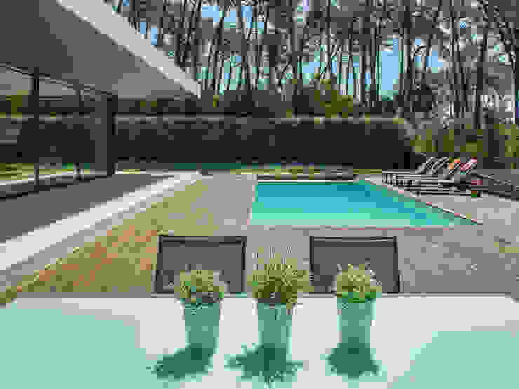 Swimming Pool area INAIN Interior Design Modern pool