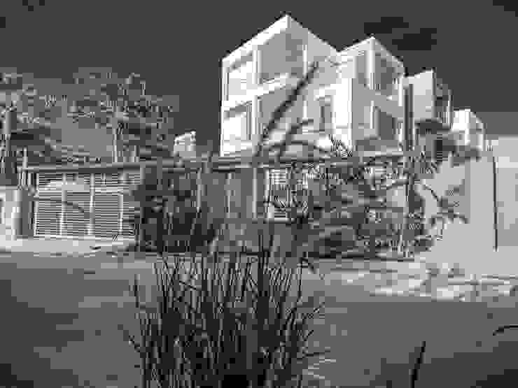 NMD NOMADAS Classic style houses