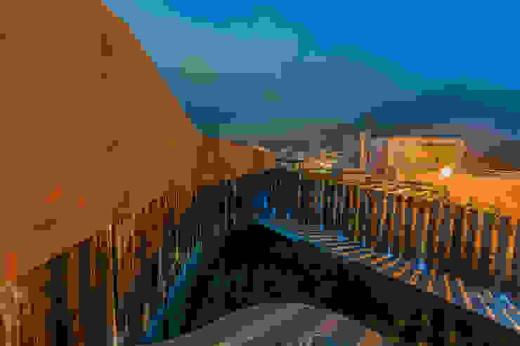 Casa Varatojo Modern Garden by Atelier Data Lda Modern