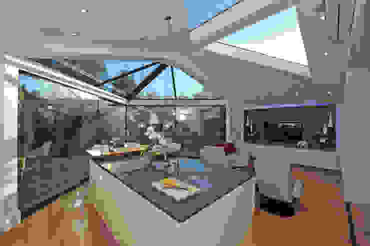 Kitchen/Living room Paul Wiggins Architects Modern living room