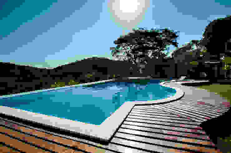 L2 Arquitetura Piscina in stile rurale