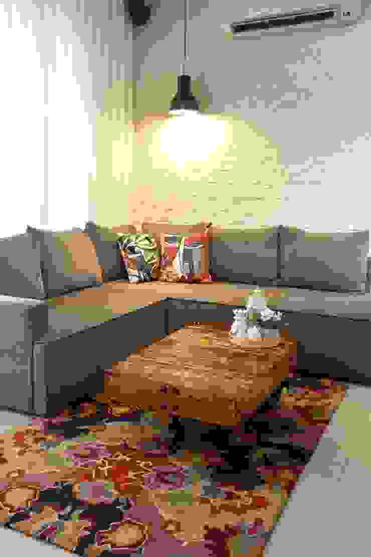 Kalina Residence, SwitchOver Studio SwitchOver Studio Modern living room