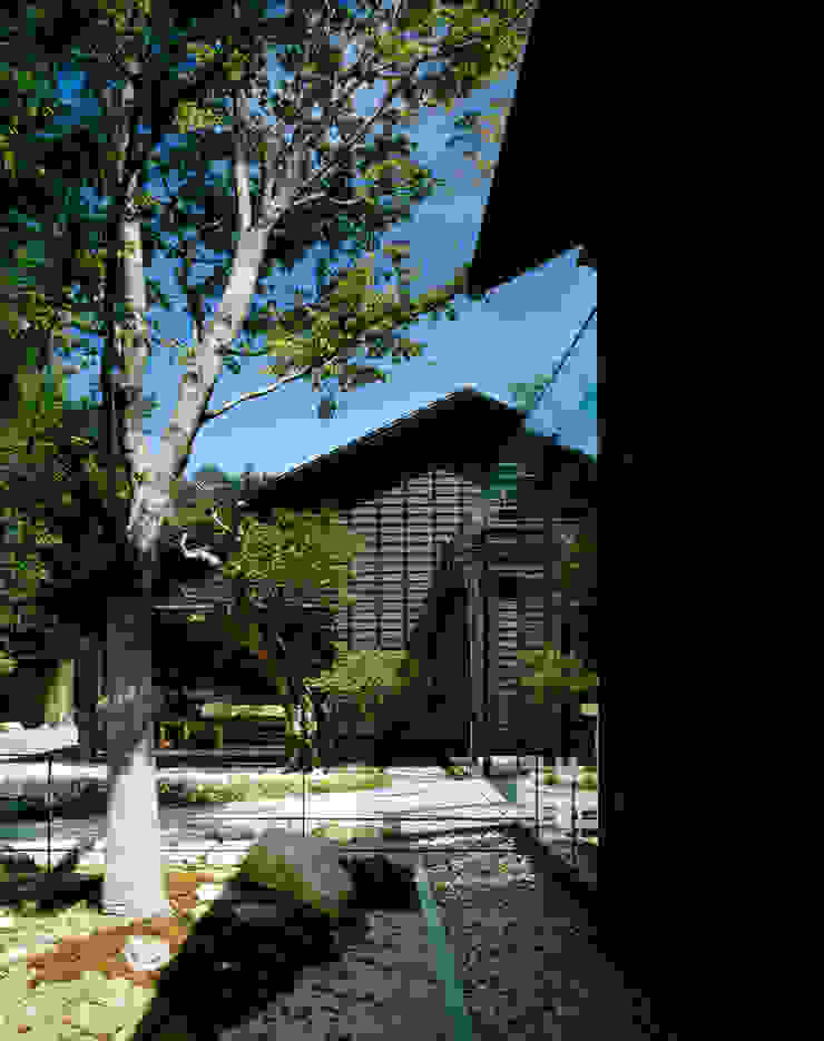 株式会社 小林恒建築研究所 Casas asiáticas