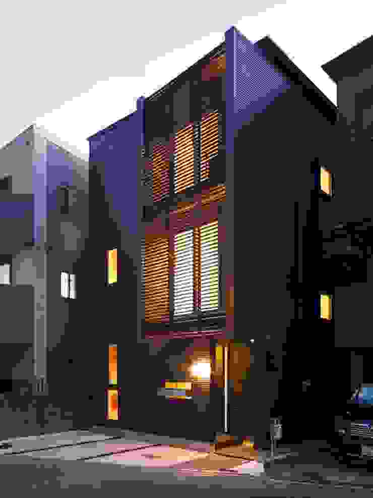 6th studio / 一級建築士事務所 スタジオロク Modern Houses Brown