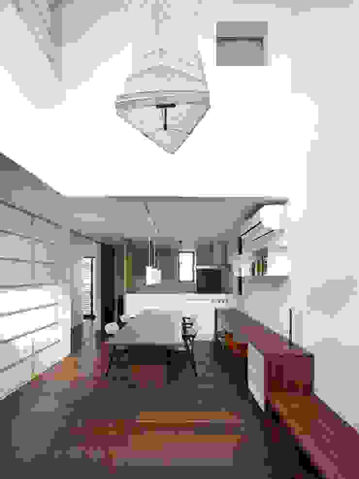 6th studio / 一級建築士事務所 スタジオロク Modern Living Room White