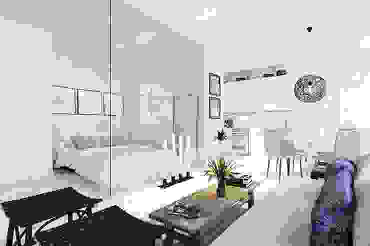 Квартира-студия в скандинавском стиле, Eugene Chekhov Eugene Chekhov Living room White