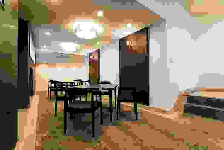 趣を残しつつ上質に生まれ変わったヴィンテージマンション, QUALIA QUALIA Klassischer Multimedia-Raum