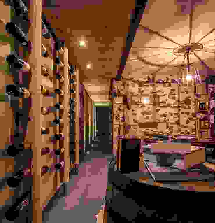 Loyola Arquitectos Modern Corridor, Hallway and Staircase