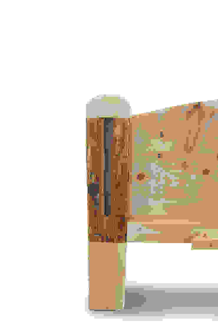 Metallfreie Schlafzimmer Ideen Aus Zirbelkiefer Und Altholz Von Altholz Ideen Rustikal Homify