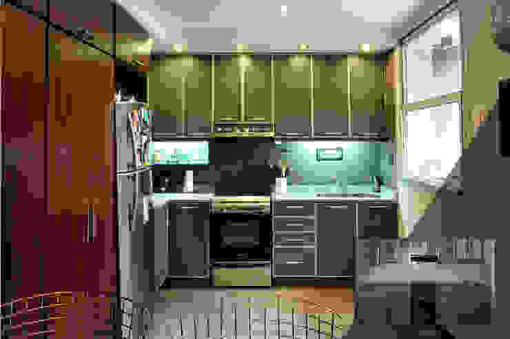 Cocina Radrizzani Rioja Arquitectos Kitchen MDF Green kitchen,lighting
