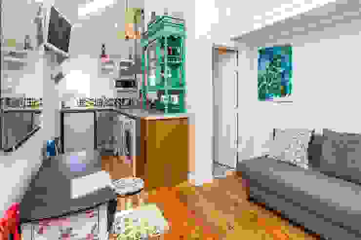 Prédio Turístico em Santa Catarina, Lisboa alma portuguesa CozinhaMesas e cadeiras