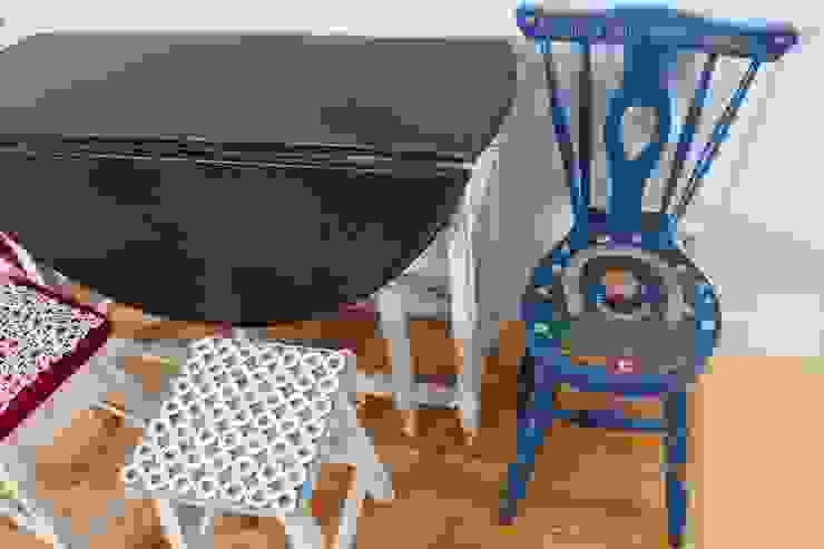 Prédio Turístico em Santa Catarina, Lisboa alma portuguesa CozinhaMesas e cadeiras