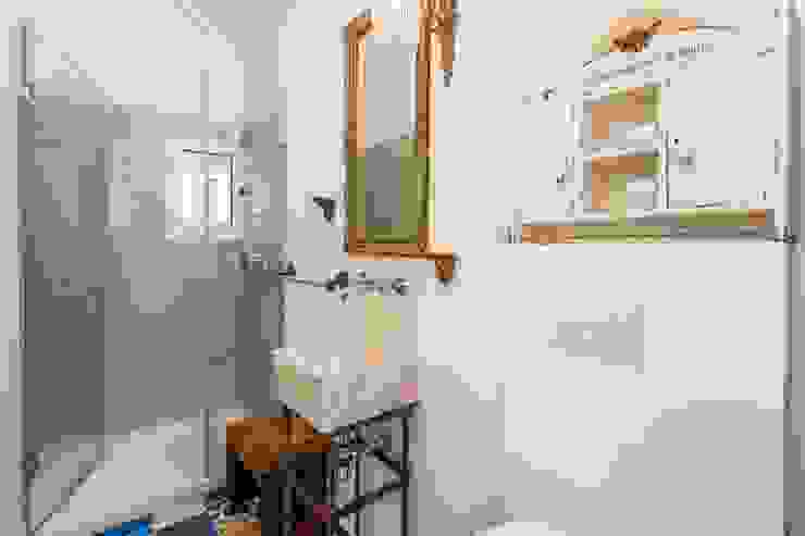 Prédio Turístico em Santa Catarina, Lisboa alma portuguesa Casa de banhoDecoração