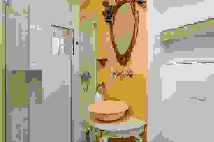 Prédio Turístico em Santa Catarina, Lisboa alma portuguesa Casa de banhoDecoração