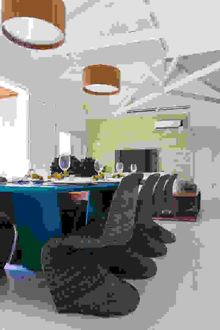 WR House Renata Matos Arquitetura & Business Living room Wood Turquoise