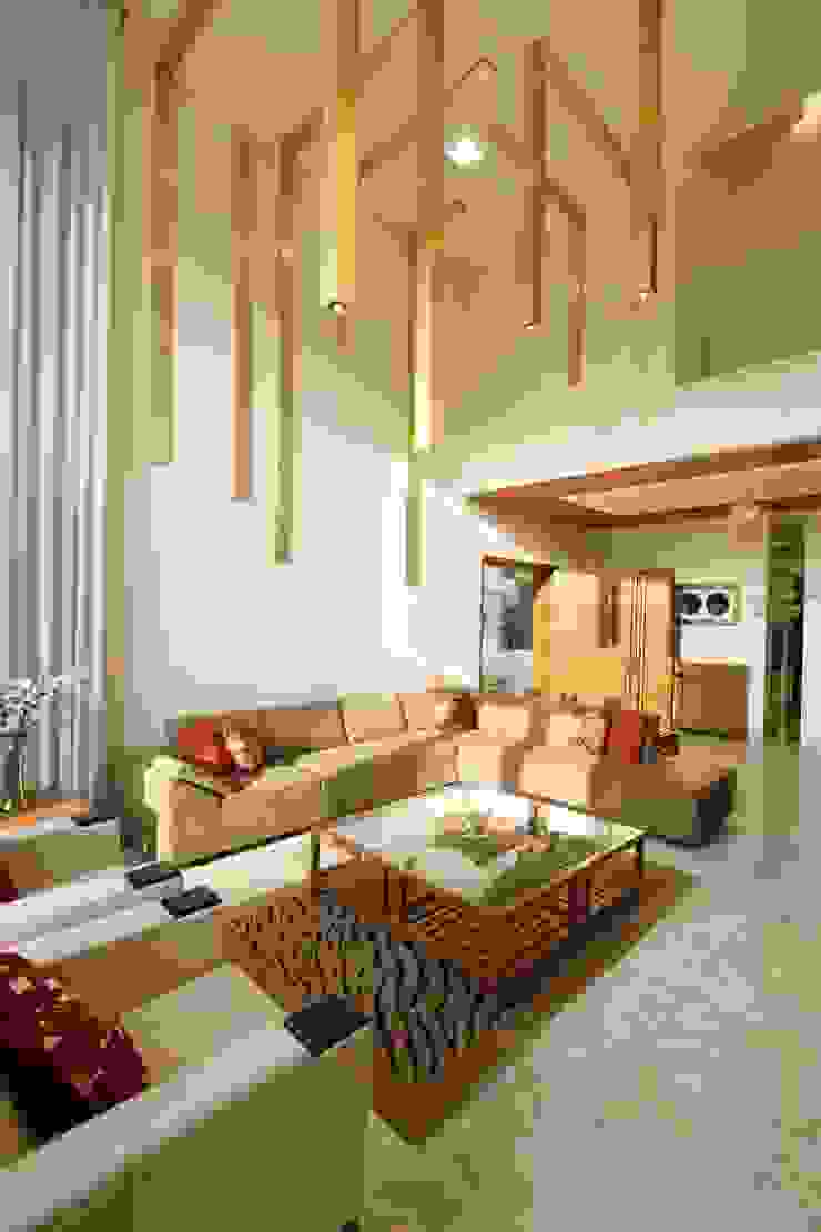 Mr.Rajan's Bungalow, P & D Associates P & D Associates Modern living room Property,Furniture,Couch,Table,Wood,studio couch,Living room,Interior design,Pillow,Comfort