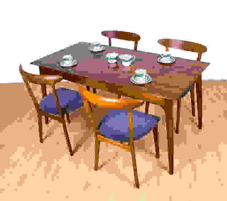 Dining, RetroLicious Ltd RetroLicious Ltd Scandinavian style dining room Tables