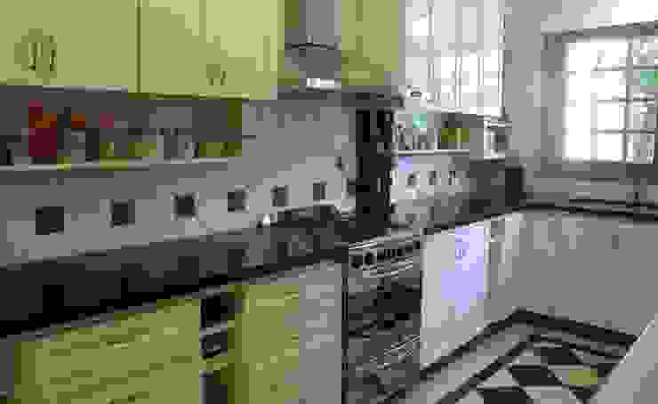 Cocina Radrizzani Rioja Arquitectos Cocinas eclécticas Cerámico Blanco