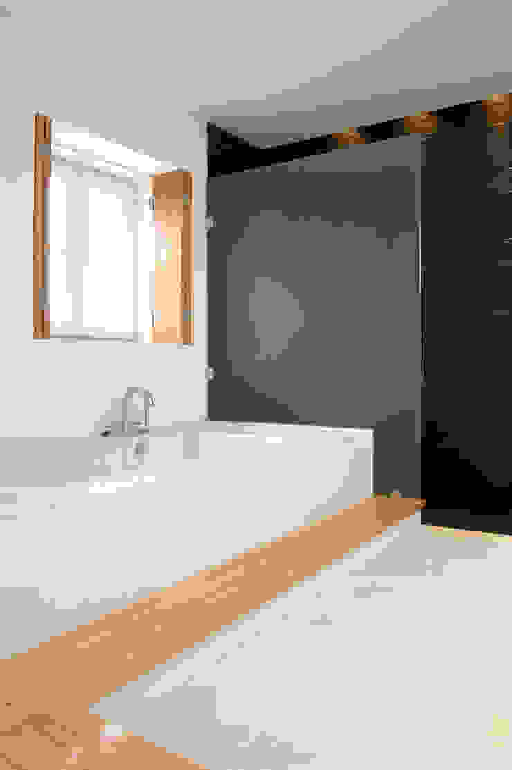 Rustic style bathroom by BL Design Arquitectura e Interiores Rustic