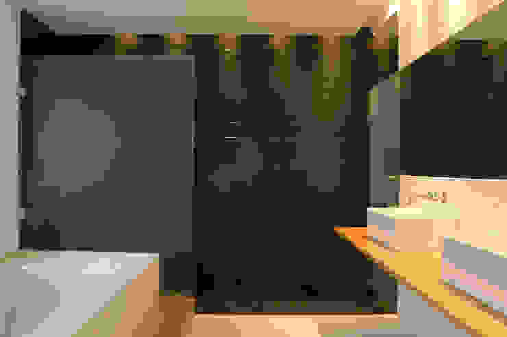 Rustic style bathroom by BL Design Arquitectura e Interiores Rustic