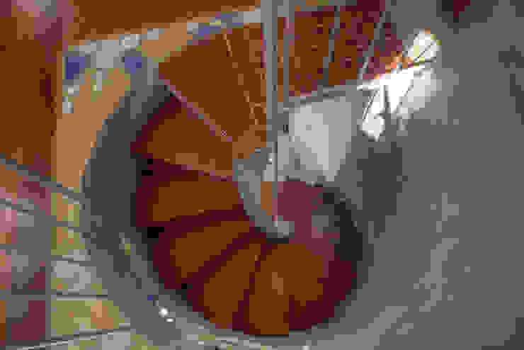 Emilio Rescigno - Fotografia Immobiliare Corredores, halls e escadas rústicos