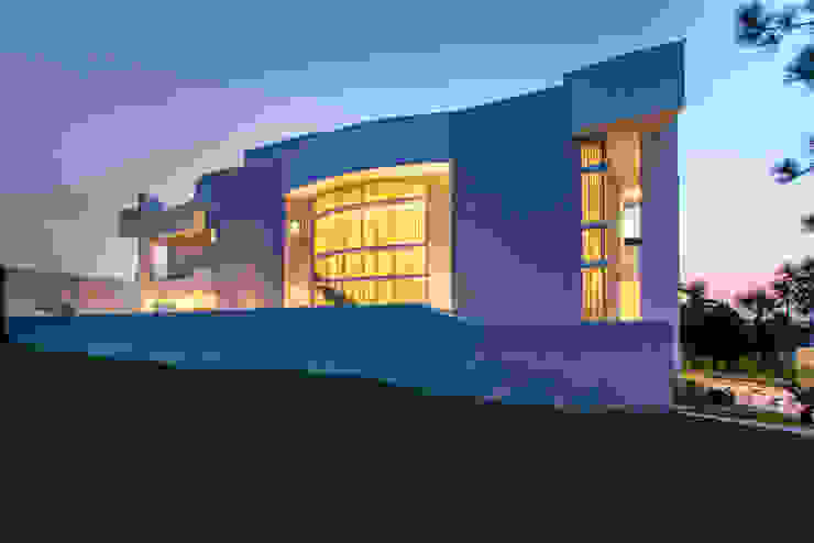 Maisons modernes par Arquiteto Aquiles Nícolas Kílaris Moderne Béton