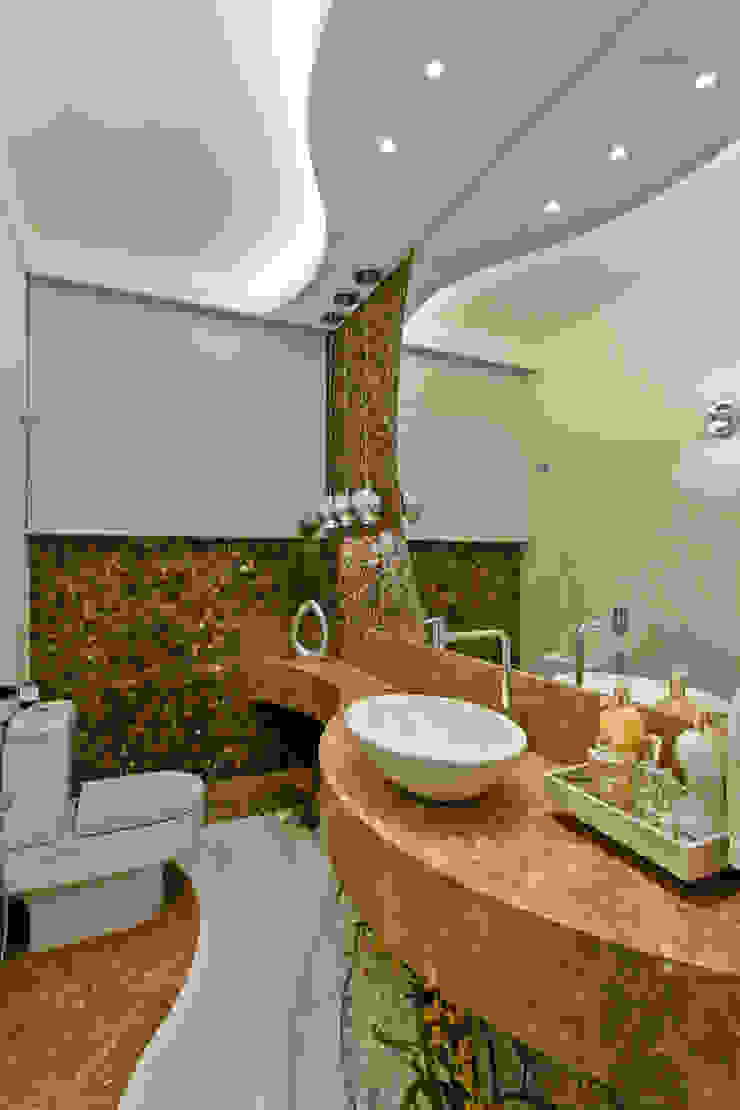 Salle de bain moderne par Arquiteto Aquiles Nícolas Kílaris Moderne Marbre