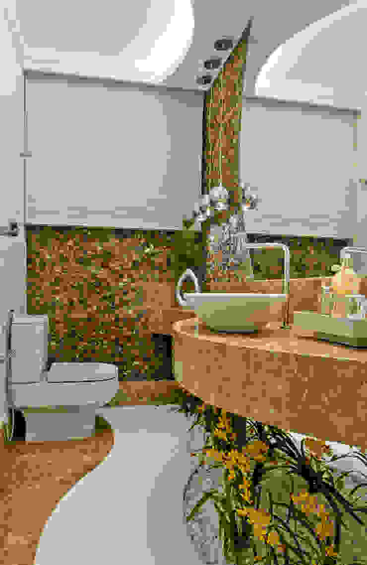 Salle de bain moderne par Arquiteto Aquiles Nícolas Kílaris Moderne Marbre