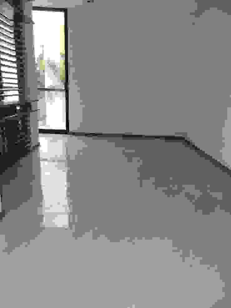 ECNarquitectura Modern corridor, hallway & stairs