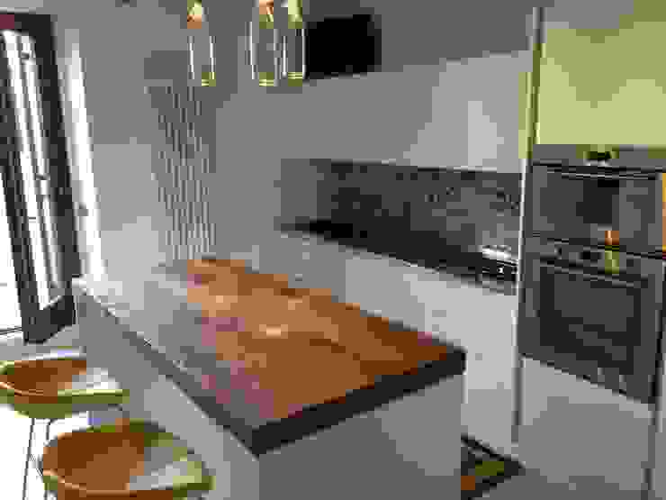 Realizzazioni Adami|Zeni Ingegneria e Architettura Modern Kitchen