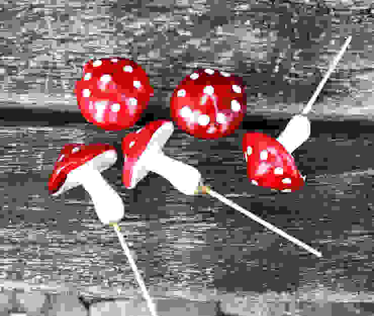 ​5x Fliegenpilze/ Glückspilze STECKER Pilze Herbst, Weihnachten, Silvester homify Esszimmer im Landhausstil Rot Accessoires und Dekoration