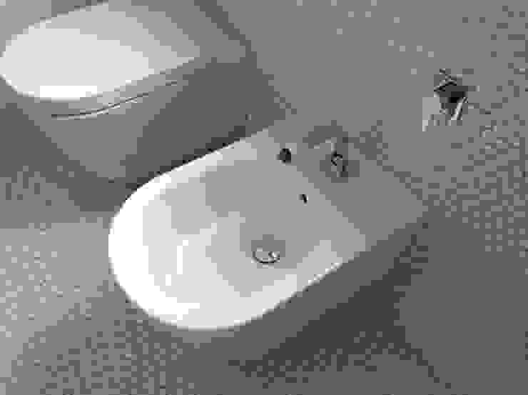 Bathrooms/ Dynamic444 od Dynamic444 Nowoczesny