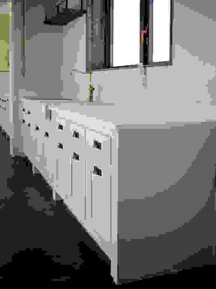 목소리 KitchenSinks & taps