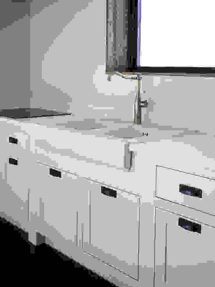 목소리 KitchenSinks & taps