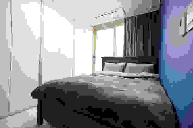 Modern Bedroom by homify Modern