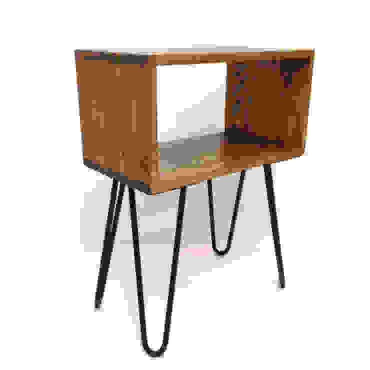 Vintage House Coruna Vintage House Coruna Living roomCupboards & sideboards