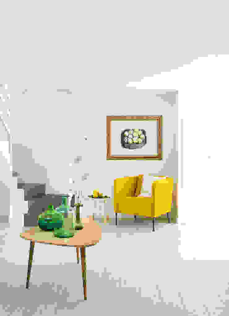 Minimalistische Wohnzimmer von Maurizio Giovannoni Studio Minimalistisch