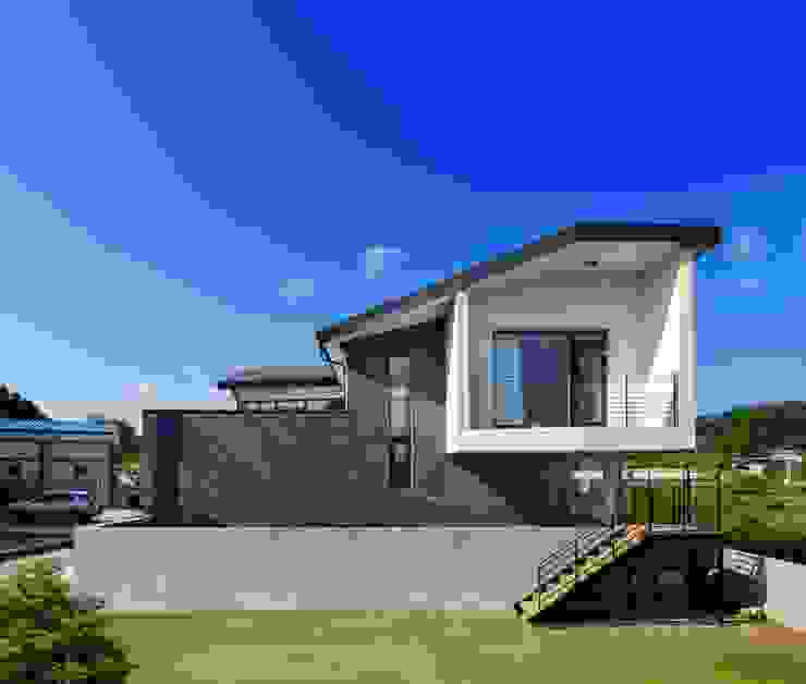 Pyrus House, 'Snow AIDe 'Snow AIDe Moderne Häuser