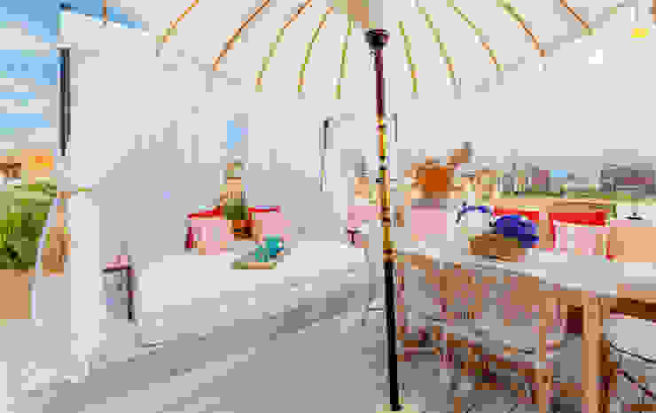 Proyecto, Bondian Living Bondian Living Moderner Balkon, Veranda & Terrasse