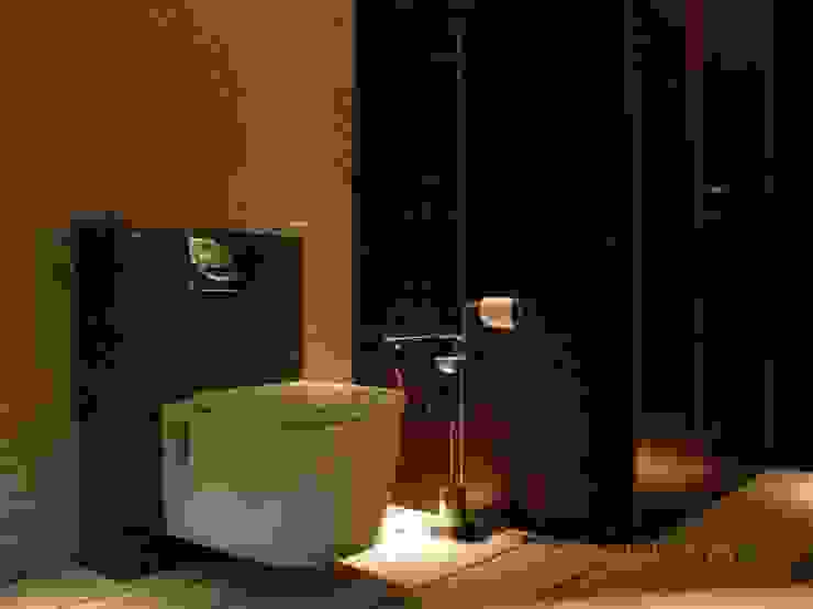 Bathrooms/ Dynamic444 od Dynamic444 Nowoczesny