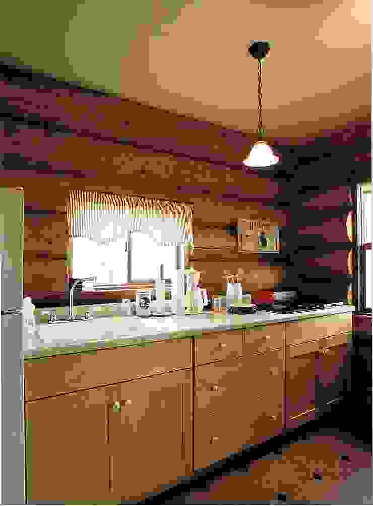 Log Cabin beside Japan Alps Cottage Style / コテージスタイル Kitchen Wood Wood effect