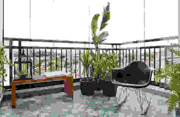 Apartamento da Catia, INÁ Arquitetura INÁ Arquitetura Skandinavischer Balkon, Veranda & Terrasse
