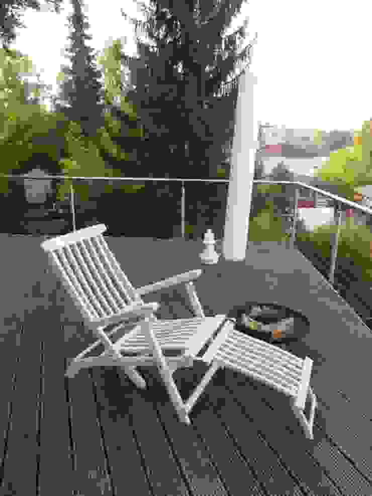 Staging einer Villa zum Verkauf Home Staging Gabriela Überla Klassischer Balkon, Veranda & Terrasse