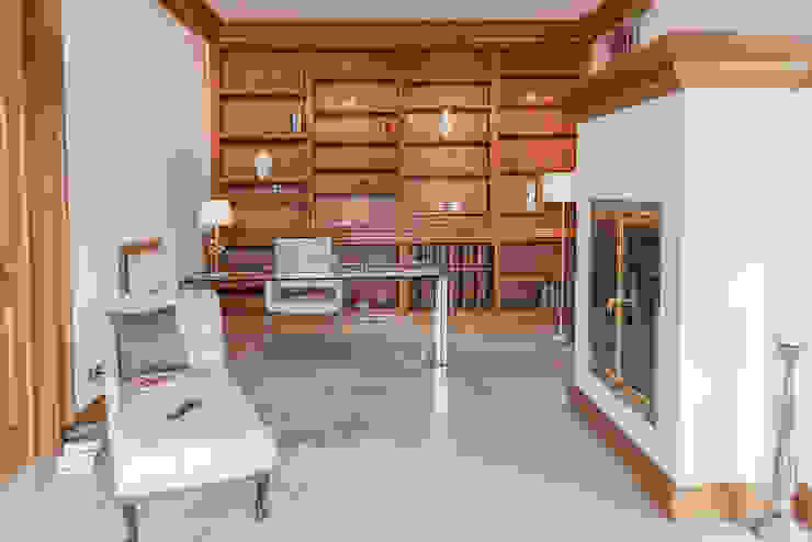 Staging einer Villa zum Verkauf Home Staging Gabriela Überla Klassische Arbeitszimmer