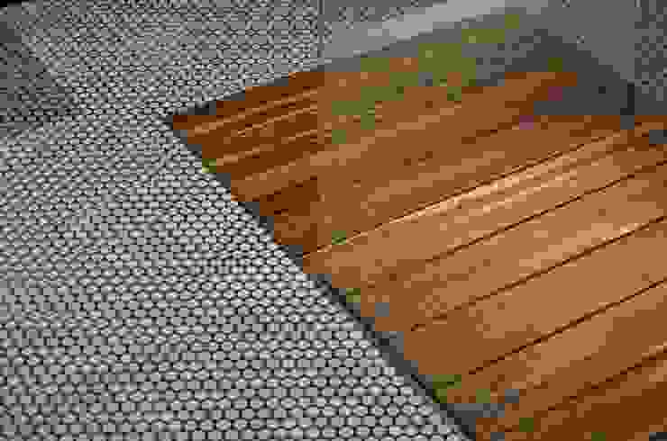 Bathrooms/ Dynamic444 od Dynamic444 Nowoczesny